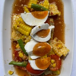 ตำข้าวโพดไข่เค็ม