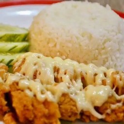 ข้าวไก่ทอดซอสมายองเนส