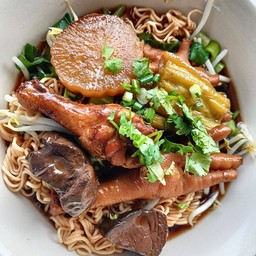 บีแอล ก๋วยเตี๋ยวไก่ตุ๋นมะระ Noodel