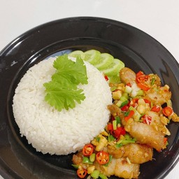 สามชั้นคั่วพริกเกลือ(ราดข้าว)