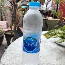 นำดื่ม คริสตัล 600 มิลลิลิตร