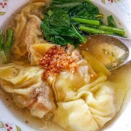 เกี๊ยวน้ำ หมูแดง