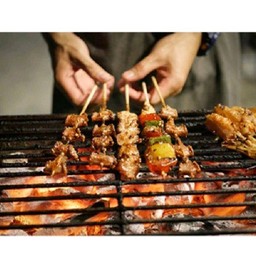 คุณอารีย์ "แล้วแต่จะกิน"