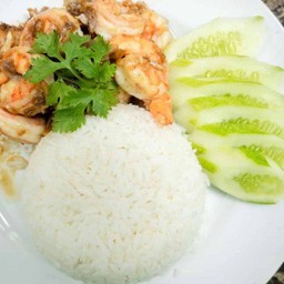 ข้าวกุ้งทอดกระเทียม