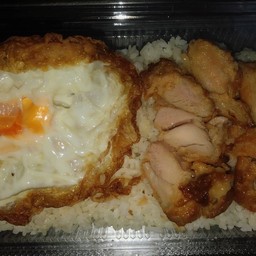 ข้าวไก่ทอด+ไข่ดาว