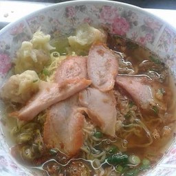 บะหมี่+เกี๊ยว น้ำ พิเศษ