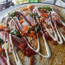 พิซซ่า ยำสาหร่าย แฮม ไข่กุ้ง ชีส ซอสพริก มะเขือเทศ มายองเนส
