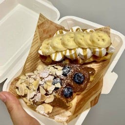 ลูก้า ครอฟเฟิล ครัวซองต์ ขนมหวาน