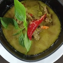 แกงเขียวหวานเนื้อ(กับข้าว)