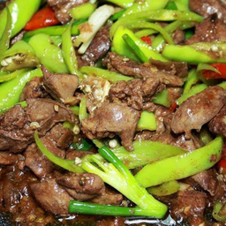 ข้าวเครื่องในไก่ผัดพริกอ่อน