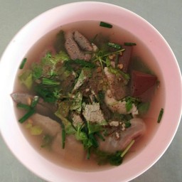 (1ฟรี1) เมนูพิเศษมีให้ทุกวัน ต้มเลือดหมู ฟรี ข้าวเปล่า