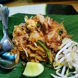 ร้าน ทรงเครื่องStory