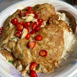 ข้าวไข่เจียวทรงเครี่องไข่2ฟอง