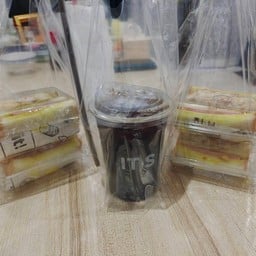 อเมริกาโน่ ,เเซนวิซ  กาแฟรสชาติดี เเซนวิซอร่อยมากค่ะให้ไส้เยอะมาก