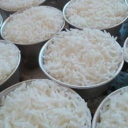 สมพร เกาเหลาเลือดหมู