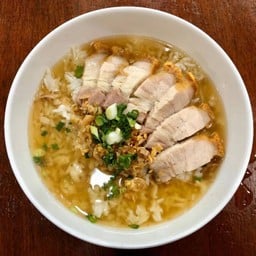 ข้าวต้ม ยำ กระเพรา รสเด็ดในย่านนี้