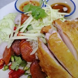 ข้าวผัดคลุกกะปิไก่ทอด