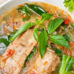 แกงเส้นร้อน