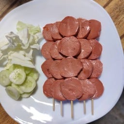 ลูกชิ้นทอดแคมป์&เคริ์ก  (น้ำจิ้มรสเด็ด) -