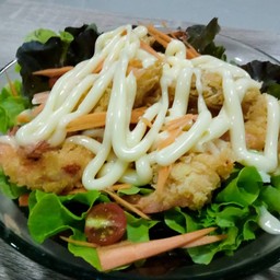 สลัดกุ้งทอด