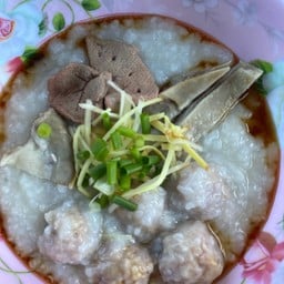 โจ๊กหมูทุกอย่าง ไม่ใส่ไข่