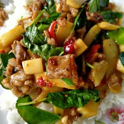 ผัดฉ่าเนื้อหน่อไม้