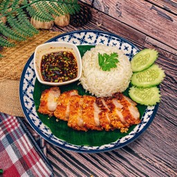 ข้าวสามชั้นทอดน้ำปลา+จิ้มแจ่ว อร่อยจริงจริ๊ง