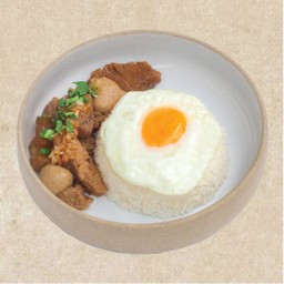 ข้าวเนื้อผัดกระเทียม