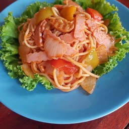 สปาเก็ตตี้ผัดซอส