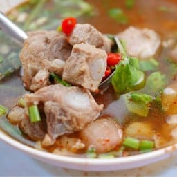ต้มแซ่บกระดูกอ่อน อร่อยเฉยยย