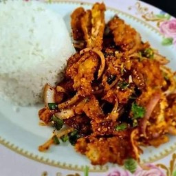 ข้าวยำไก่แซ่บ