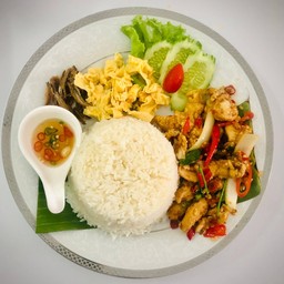 ข้าว + ไก่คั่วพริกเกลือ ( Chicken with Garlic and Chili )