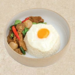 ข้าวกะเพราเนื้อตุ๋นรสเด็ด