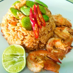 ข้าวผัดพริกกะปิสตอกุ้งสด