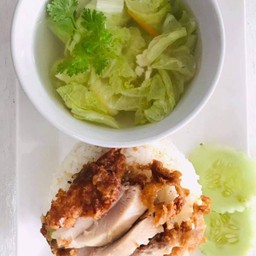 ชุดข้าวไก่ทอด แกงจืดไก่