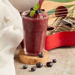 Açai Blueberry Milk Smoothie