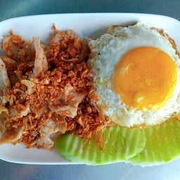 ทอดกระเทียม หมู