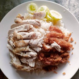 ข้าวมันไก่รวมพิเศษ