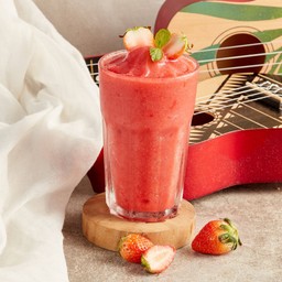 STRAWBERRY SMOOTHIE