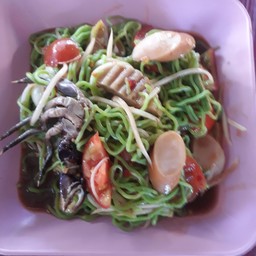 ตำหมี่หยก