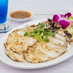 ปลาหมึกย่าง