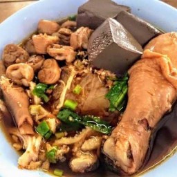 ขวัญ&ข้าว ก๋วยเตี๋ยวไก่มะระ