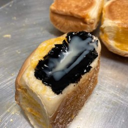 ปังปิ้งใส้ทะลักช็อกโกแล็ต