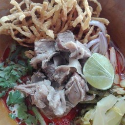 มาม่าซอยหมูตุ๋น