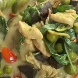 ข้าวแกงเสน่ห์พระนคร  สันกำแพงสายเก่า ,กาดศรีอรุณ,ถนนคนเดินสันกำแพง,ถนนคนเดินต้นเปา