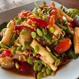 ตำไหลบัวกุ้งสด