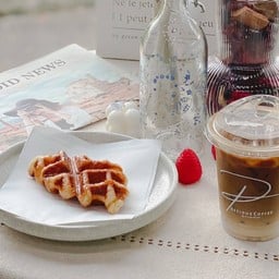 Precious Coffee กาแฟอันเป็นที่รัก เสรีไทย