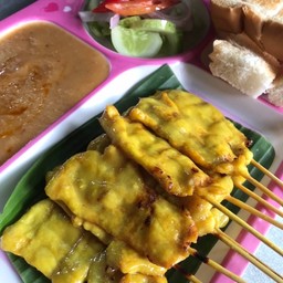 ลองดูหมูสะเต๊ะ สาขาวีฟู๊ด มาร์เก็ต