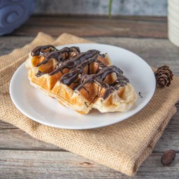 Croffle with chocolate