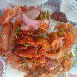 ยำปลากระป๋อง + ยำหมู